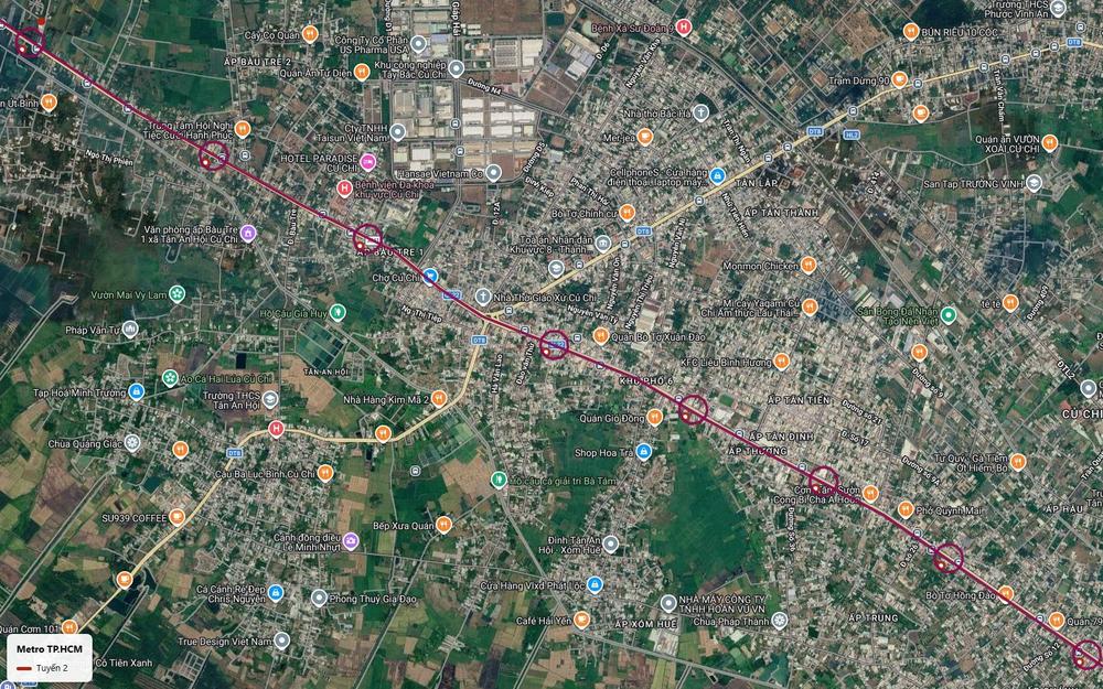 Tuyến metro số 2 đi qua thị trấn Củ Chi trên ảnh vệ tinh, vạch tuyến men Quốc lộ 22 qua chợ Củ Chi và ấp Bàu Tre