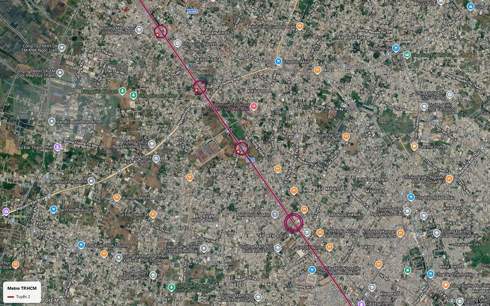 Tuyến metro số 2 TP.HCM đi qua trung tâm Hóc Môn với chợ Hóc Môn, bệnh viện khu vực, nhà thờ Bùi Môn và ga Trung Chánh