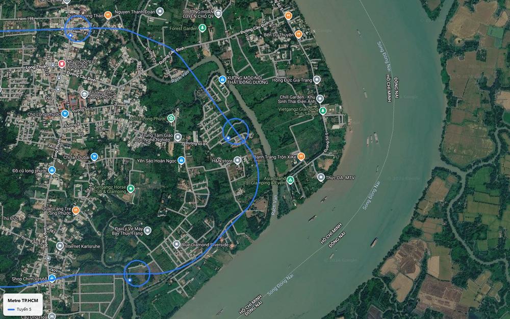 Đoạn cong của tuyến metro số 5 chạy dọc rạch Ván, khu chợ Long Phước ven sông Đồng Nai